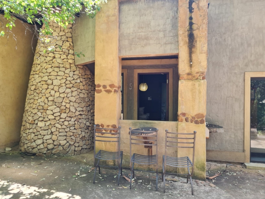 Commercial Property for Sale in Remhoogte AH North West